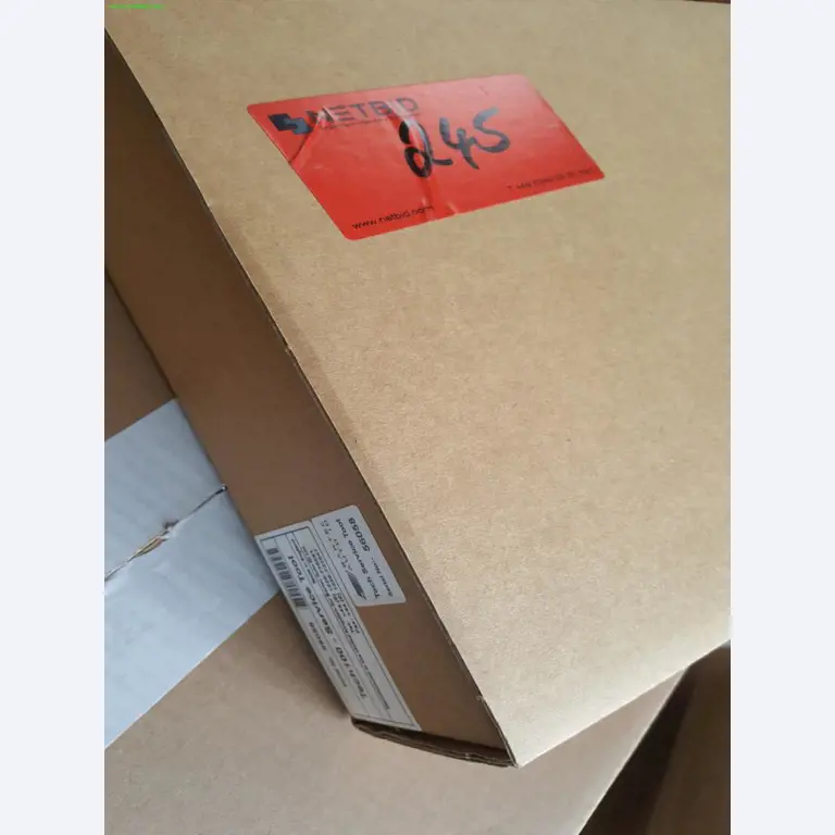 Máquinas, ferramentas, mercadorias / equipamento de oficina do ambiente<br> Comércio automóvel / serviço de pneus-8